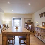 On The With Log Burner - Dog Friendly * 오스트윅