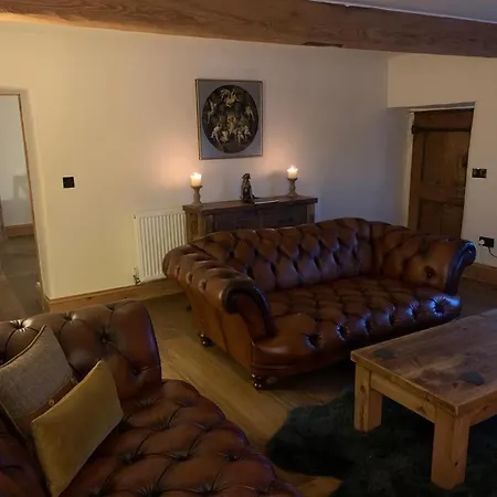 On The With Log Burner - Dog Friendly 펜션 오스트윅