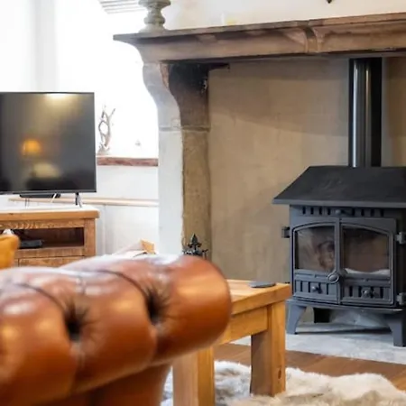 On The With Log Burner - Dog Friendly 펜션