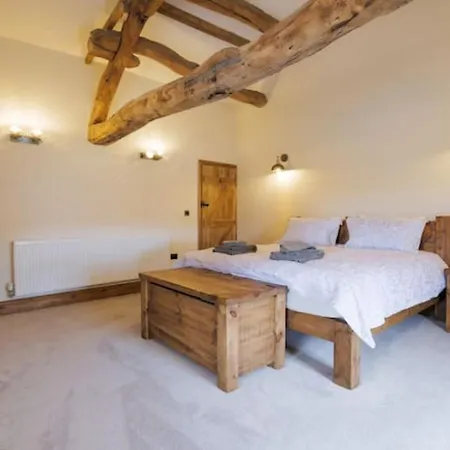 On The With Log Burner - Dog Friendly * Austwick