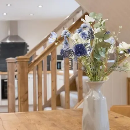 Tatil Evi On The With Log Burner - Dog Friendly *