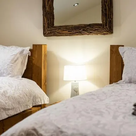 5 Star On The With Log Burner - Dog Friendly 度假居 *