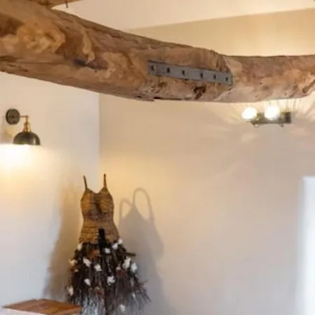 度假居 5 Star On The With Log Burner - Dog Friendly